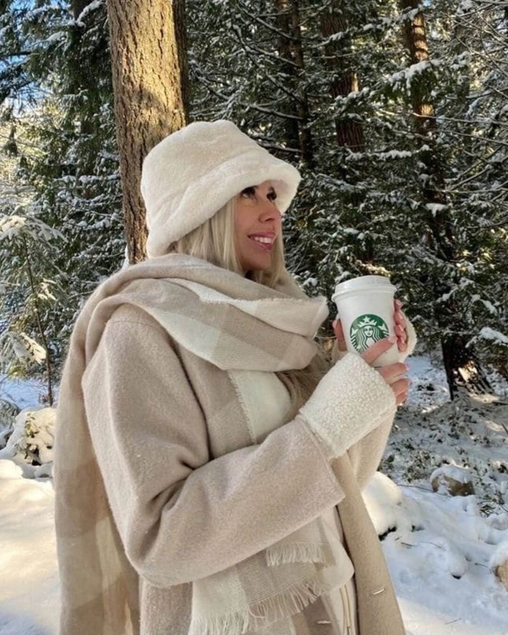 Pauleen Fluffy Bucket Hat